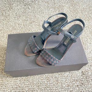 Bottega Veneta Quilted Woven Leather Heels Sandal Brown Black With Box 37 EU 7.5